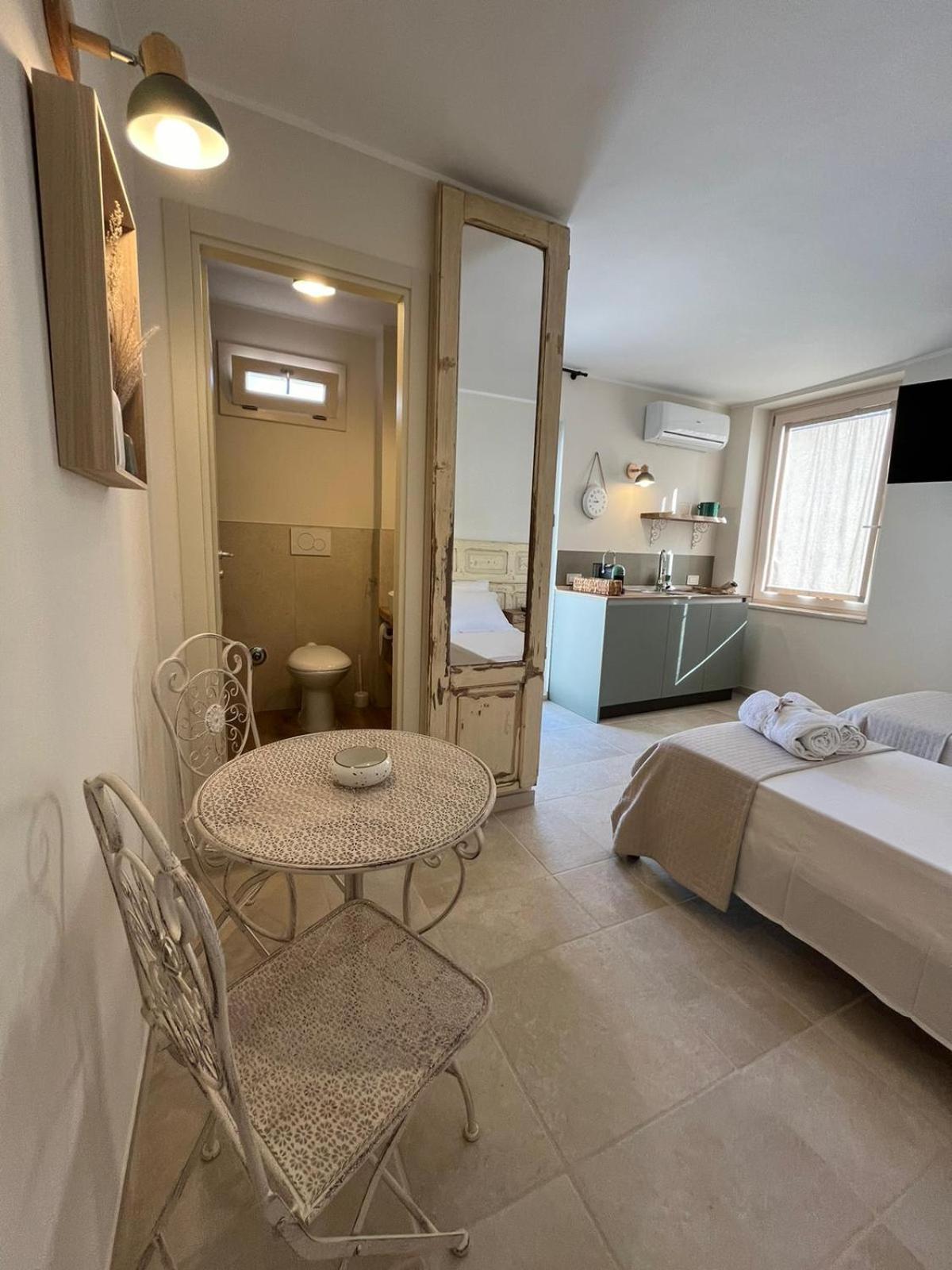 Zia Giacomina'S House Apartment กัสซาโน เดลเล มูร์เจ ภายนอก รูปภาพ